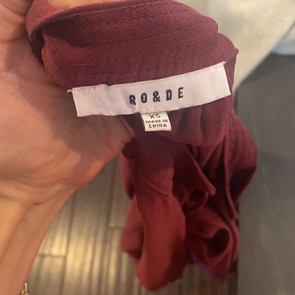 Ro & De maroon Split Neck peplum blouse - Picture 5 of 7